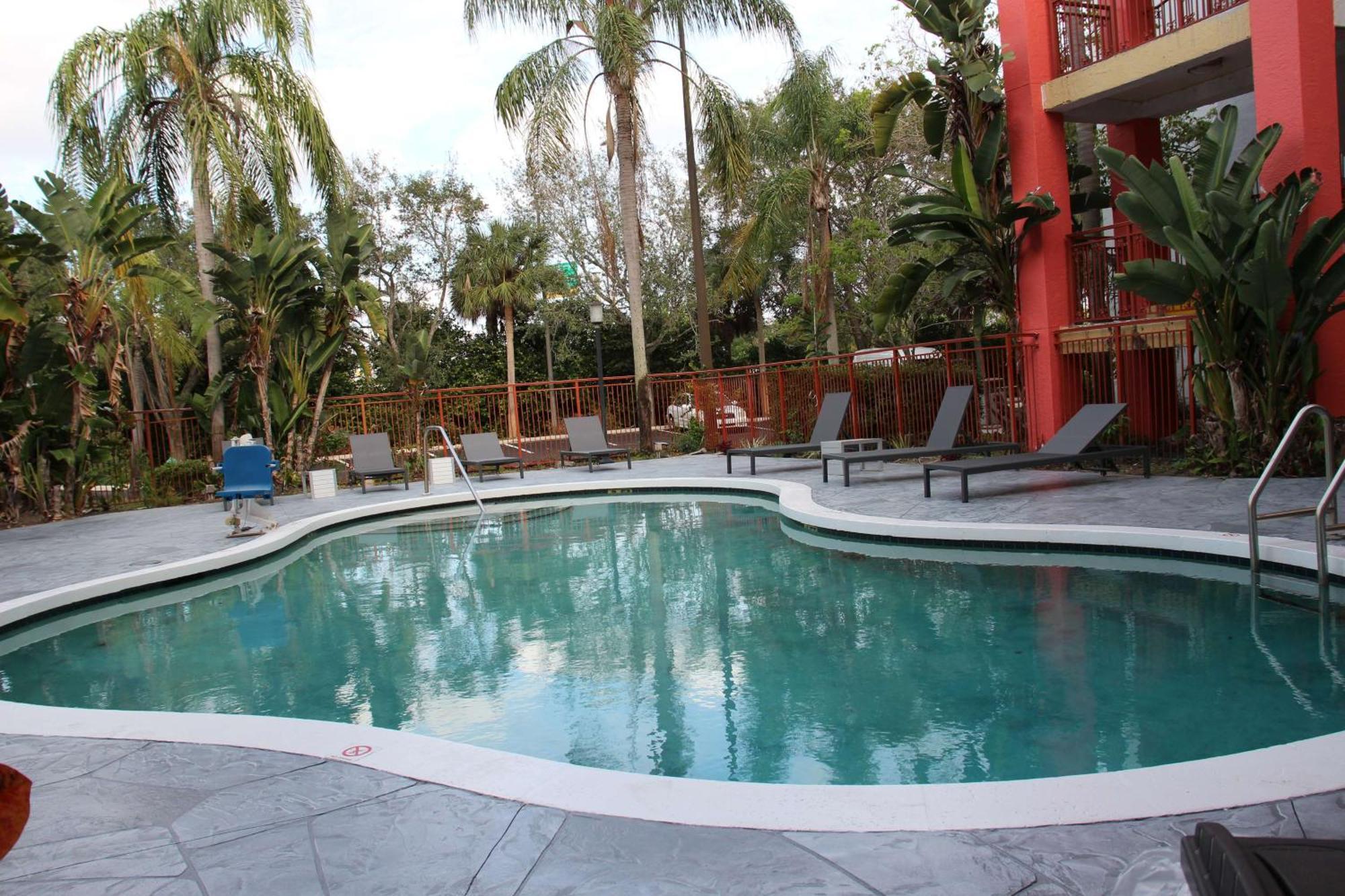 Boca Suites Deerfield Beach; Surestay Collection By BW Exterior photo