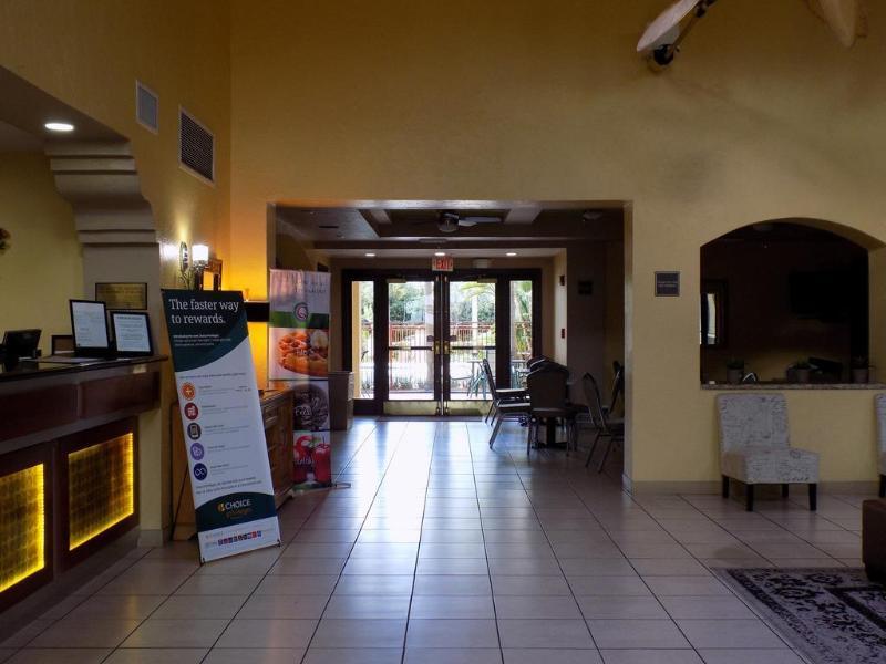 Boca Suites Deerfield Beach; Surestay Collection By BW Exterior photo